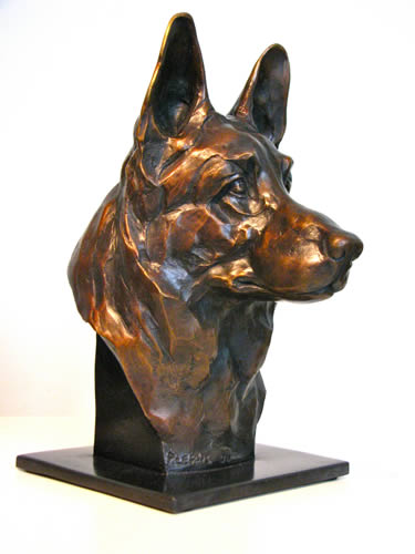 Portrait sculkpture of a german shepherd dog entitled 'ACHTUNG' (bronze edition)